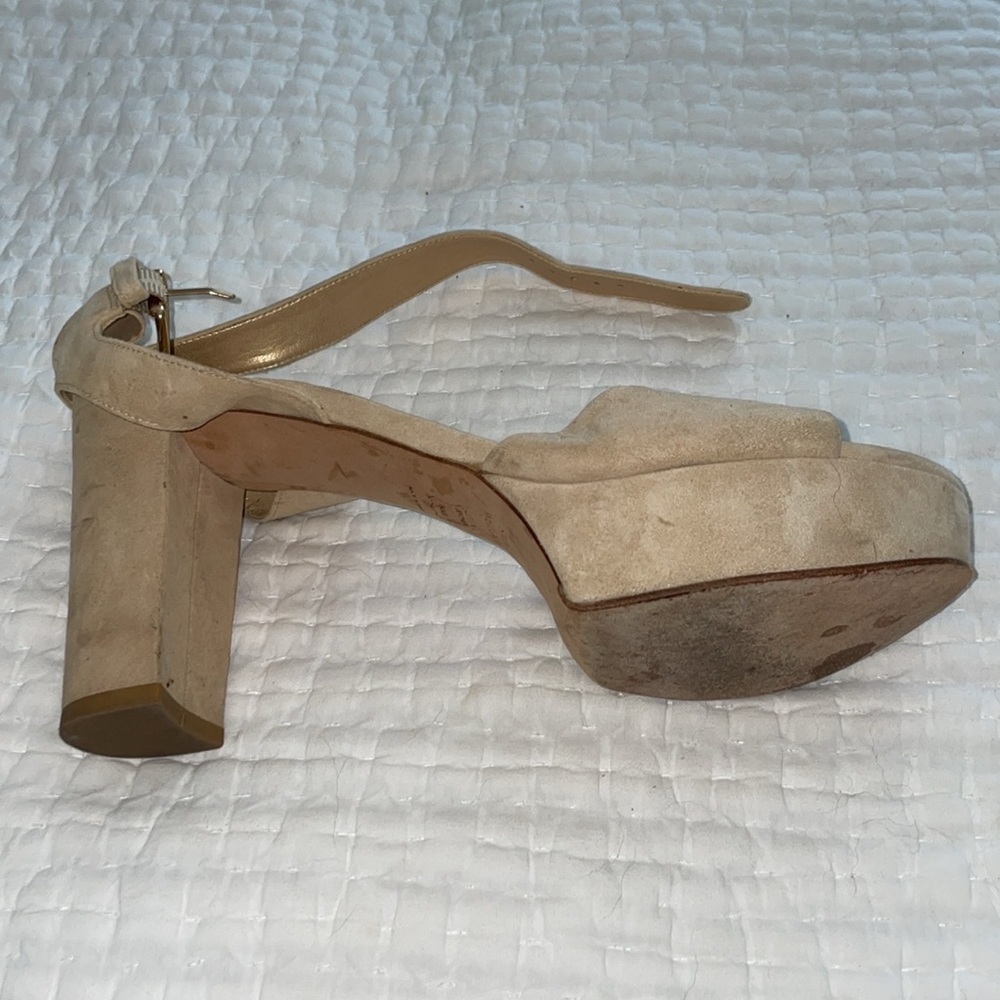 Stuart Weitzman Platform Beige Sandals - image 3